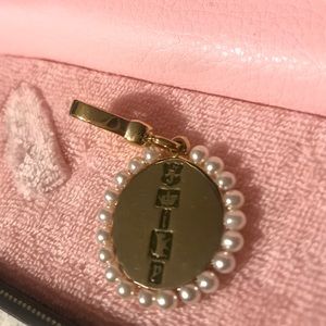 Juicy Couture Jewelry - Juicy Couture gold and pearl oval charm Juicy Couture Jewelry - Juicy Couture gold and pearl oval charm